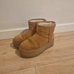 Ugg high platform laarsjes, Gebruikt, UGG, Verzenden, Laarsjes