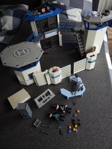 Playmobil politiebureau beschikbaar voor biedingen
