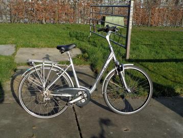  TREK T500 navigator dames toerfiets-7 versn./56 fr./28 inch beschikbaar voor biedingen