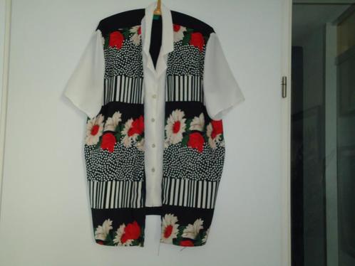 blouse mt 44, korte mouwen, Kleding | Dames, Blouses en Tunieken, Zo goed als nieuw, Maat 42/44 (L), Overige kleuren, Ophalen of Verzenden