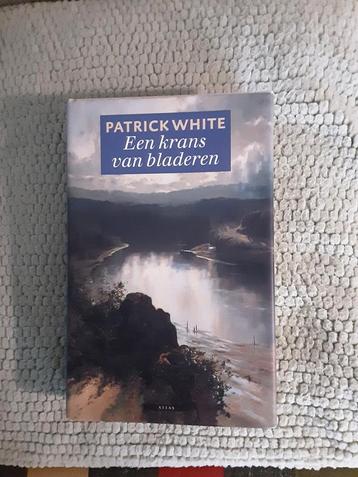Patrick White------Een krans van bladeren beschikbaar voor biedingen