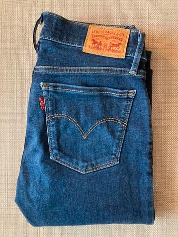 Super nette Levi’s 710 maat 26/30 beschikbaar voor biedingen