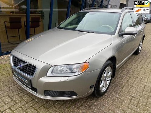 Volvo V70 2.5T Momentum Automaat H.LEER / XENON / TREKHAAK, Auto's, Volvo, Bedrijf, Te koop, V70, ABS, Airbags, Airconditioning
