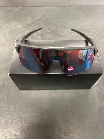 Oakley Sutro Lite beschikbaar voor biedingen