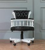 Gezocht : Captains chair Chesterfield bureau stoel wit, Antiek en Kunst, Ophalen