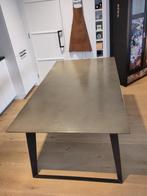Minimalistische Betonnen Eettafel, Ophalen, Overige materialen, Gebruikt, 100 tot 150 cm