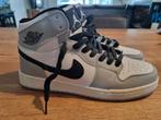 Nike Air Jordan, Ophalen of Verzenden, Zo goed als nieuw, Schoenen