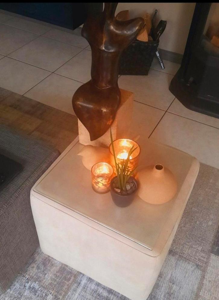 Aparte  salontafel   3 poefjes., Huis en Inrichting, Tafels | Salontafels, Zo goed als nieuw, Minder dan 50 cm, 50 tot 100 cm