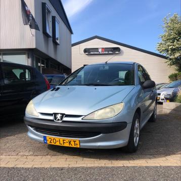 Peugeot 206 1.4 XR Nette en goed rijdende Peugeot 206 nieuwe beschikbaar voor biedingen