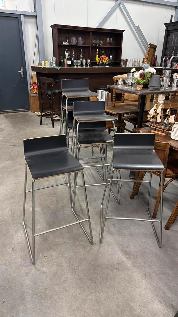 Stapelbare barkrukken kroeg cafe kantine krukken, Huis en Inrichting, Barkrukken, Gebruikt, 60 tot 90 cm, Hout, Metaal, 5 krukken of meer