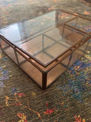 Sieradenkistje doosje display kistje glas koper kleurig beschikbaar voor biedingen