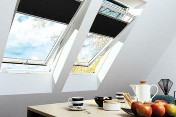 Aanbieding!! Dakraam Fakro (velux maten) incl. gootstuk!!