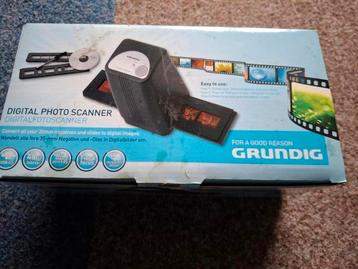 Grundig Digitale Fotoscanner digitaliseren  dia's 35 mm film beschikbaar voor biedingen