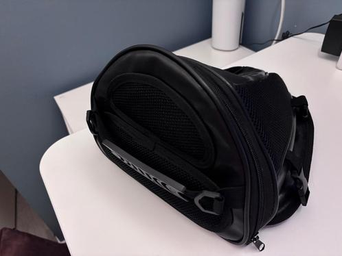 Zadeltas motorfiets (tailbag), Motoren, Accessoires | Koffers en Tassen, Zo goed als nieuw, Ophalen