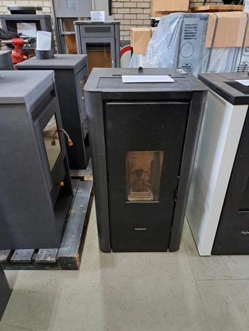 Pelletkachel 5 en 7 kw vanaf €650,00 met garantie beschikbaar voor biedingen