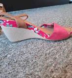 Leuke dames sandalen maat 37, Kleding | Dames, Badmode en Zwemkleding, Overige typen, Ophalen of Verzenden, Zo goed als nieuw