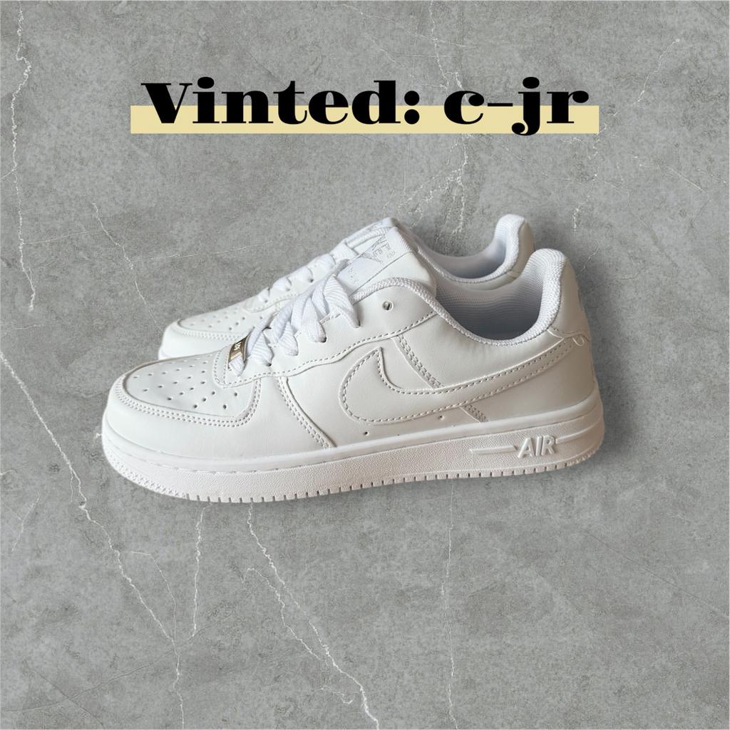 Nike Air Force 1 - Maat 37.5, Kleding | Dames, Schoenen, Verzenden, Zo goed als nieuw, Wit, Sneakers of Gympen