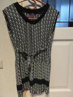 dames blouse mt 36  38 zwart wit  sempre piu, Kleding | Dames, Sempre piu, Wit, Ophalen of Verzenden, Zo goed als nieuw