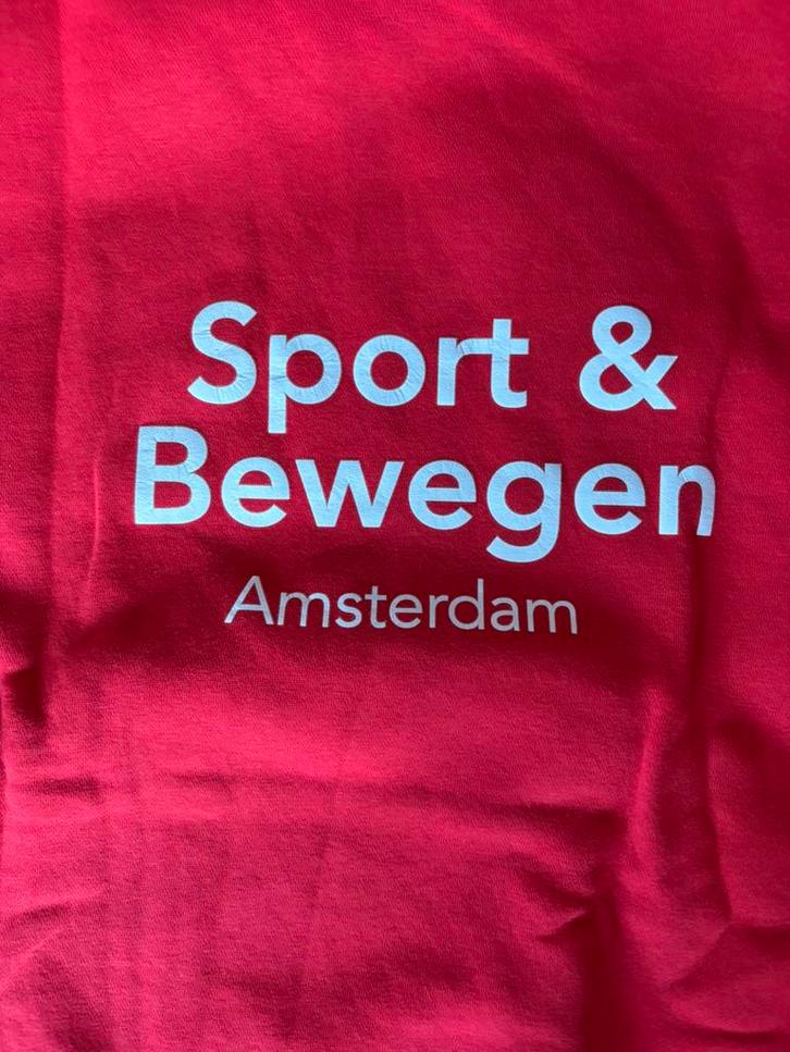 Hele set kleding sport en beweging roc van amsterdam, Caravans en Kamperen, Slaapzakken, Zo goed als nieuw, Ophalen of Verzenden