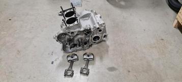 Zuigers aprilia 660 rs660 tuono met drijfstangen en carters beschikbaar voor biedingen