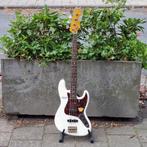 Squier Classic Vibe Jazz Bass 60s Olympic White, Flex Ltd., Zo goed als nieuw, https://flex.com/contact-us, Nobelstraat 10, 5807 GA Oostrum LB, Limburg, Nederland