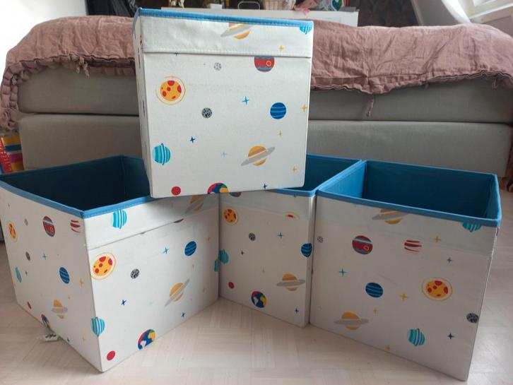 Manden voor kallax/blokjes kast. Ruimte/galaxy/space blauw, Huis en Inrichting, Kasten | Overige, Gebruikt, Ophalen