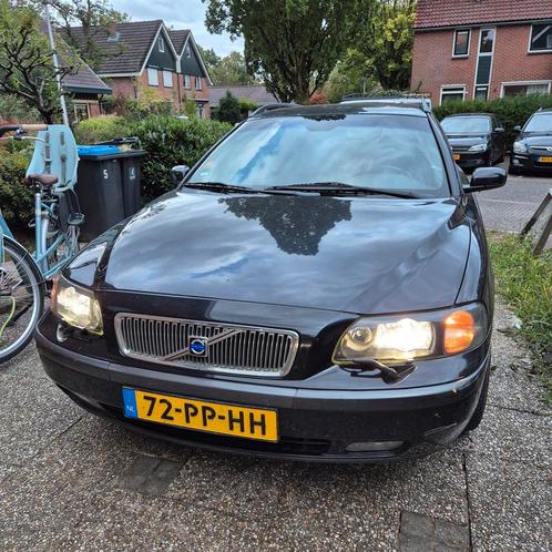Volvo V70 (2004)bi-Xenon – APK mei 2026, incl. Winterbanden, Auto's, Volvo, Particulier, V70, ABS, Airbags, Airconditioning, Alarm