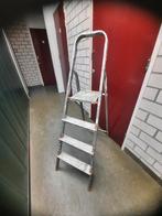 Aluminium trap - 4 treden, Doe-het-zelf en Verbouw, Ladders en Trappen, Ophalen