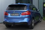 BMW 2-serie Active Tourer 218i Corporate Lease High Executiv, Auto's, BMW, Gebruikt, Euro 6, Blauw, Origineel Nederlands