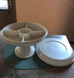 Tupperware serveerschaal op voet met deksel, Verzenden, Gebruikt