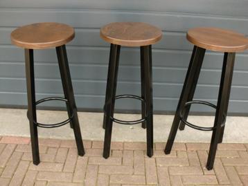 nieuwe hufterproof horeca barkruk €37.50 - 10 stuks €350.00  beschikbaar voor biedingen