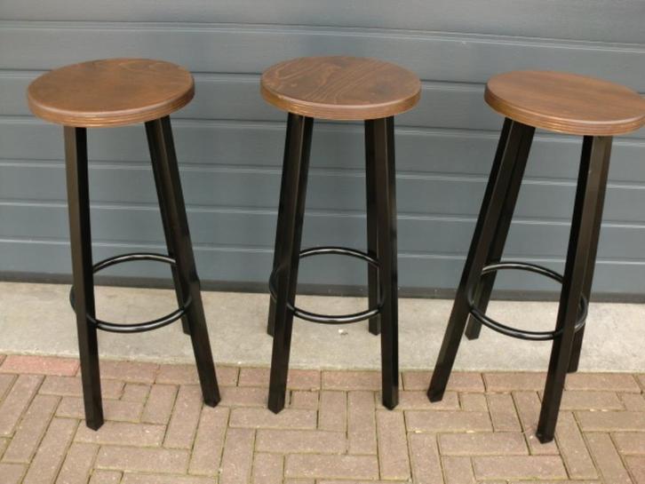 nieuwe hufterproof horeca barkruk €37.50 - 10 stuks €350.00, Huis en Inrichting, Barkrukken, Nieuw, 60 tot 90 cm, Hout, Leer, Metaal