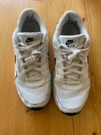 Nike Air - maat 37.5, Ophalen of Verzenden, Zo goed als nieuw, Jongen of Meisje, Sportschoenen