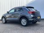 Volkswagen T-Roc 1.5 TSI Sport Trekhaak Automaat Adap.Cruise, Auto's, Volkswagen, Euro 6, 4 cilinders, 150 pk, Bedrijf