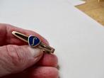 Goudkleur Nippy-clip das /jas clip blauwe driehoek +letter s, Kleding | Heren, Stropdassen, Gedragen, Blauw, Verzenden