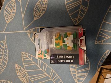 World of nintendo Luigi 8 bit beschikbaar voor biedingen