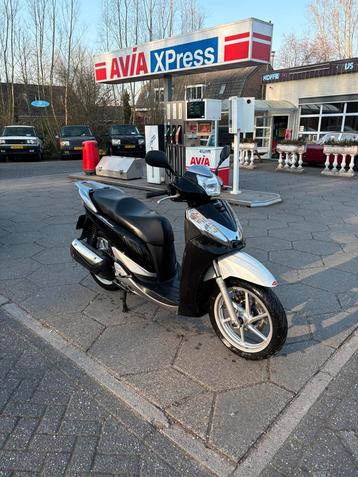 Honda SH 300 i ABS A2 35KW Hyperpro beschikbaar voor biedingen