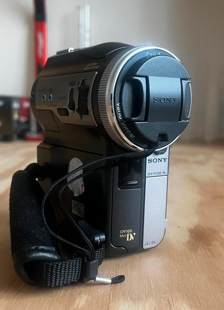 Sony DCR PC330E PAL Carl Zeis Vario Sonnar Mini Dv Defect, Audio, Tv en Foto, Videocamera's Digitaal, Gebruikt, Camera, Mini dv
