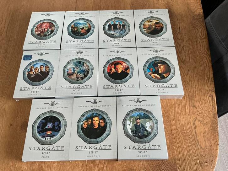 COMPLETE TV SERIE VAN STARGATE EN STARGATE ATLANTIS, Cd's en Dvd's, Dvd's | Tv en Series, Zo goed als nieuw, Science Fiction en Fantasy