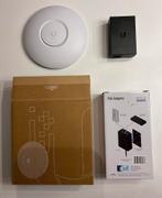 Ubiquity wifi versterkers | set van 3 | incl PoE adapters, Computers en Software, Accesspoints, Ophalen, Zo goed als nieuw