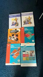 Helpende + plus niveau 2 Studieboeken, Boeken, Ophalen of Verzenden, Zo goed als nieuw, Overige niveaus
