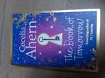 Cecelia Ahern the book of tomorrow, Ophalen of Verzenden, Zo goed als nieuw
