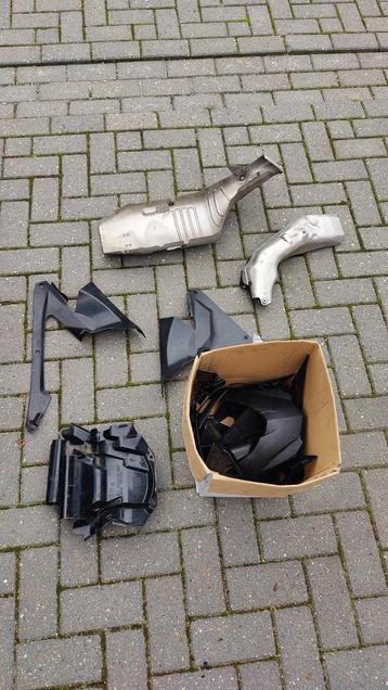 Honda sc57 kappen beschikbaar voor biedingen