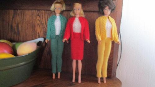 vintage barbie kleertjes, Verzamelen, Poppen, Gebruikt, Kleertjes, Verzenden