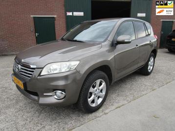 Toyota RAV4 2.2 D-4D Dynamic 2WD clima lm trekhaak mooi beschikbaar voor biedingen