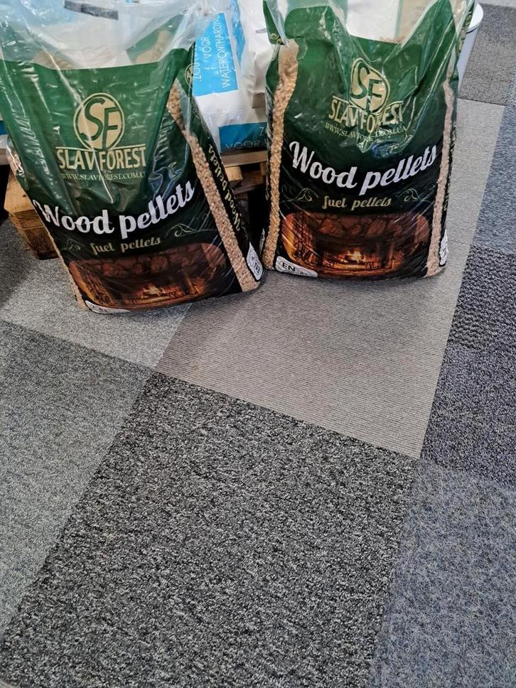 Houtpellets, Tuin en Terras, Haardhout, Overige houtsoorten, 6 m³ of meer, Ophalen