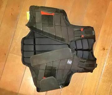 Horka bodyprotector child xl beschikbaar voor biedingen