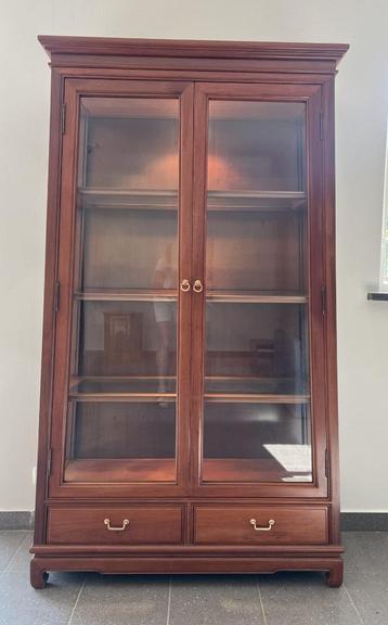 massief rosewood vitrinekast beschikbaar voor biedingen
