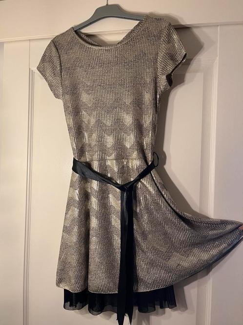 Feestjurkje met stretch tot maat XS, Kinderen en Baby's, Kinderkleding | Maat 176, Zo goed als nieuw, Meisje, Jurk of Rok, Ophalen of Verzenden