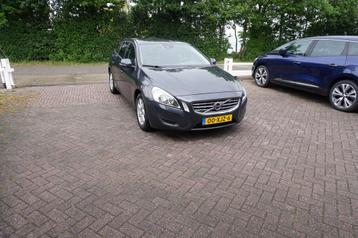 Volvo V60 1.6 T3 TREKHAAK CRUISE NAVI CLIMA (bj 2012) beschikbaar voor biedingen
